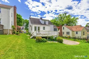 98 Woodmere Rd, West Hartford, CT 06119 - Photo 10