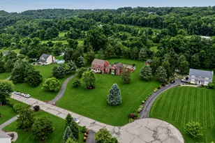 9 Hedge Meadow Ln, Newtown, CT 06470 - Photo 38