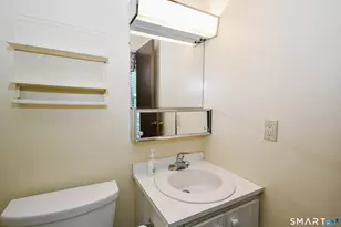 14 E Lake Dr, Middletown, CT 06457 - Photo 14