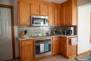 6 Vumbaco Dr, Wallingford, CT 06492 - Photo 12