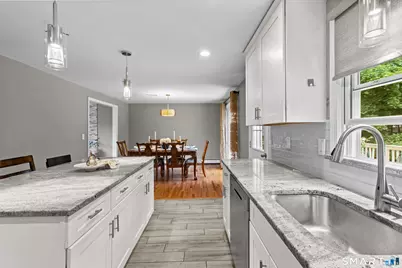 115 Craigemore Circle, Avon, CT 06001 - Photo 6
