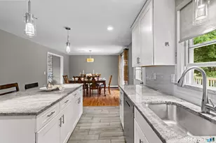 115 Craigemore Cir, Avon, CT 06001 - Photo 6