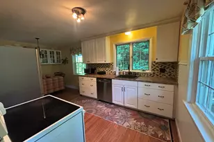 125 Patterson St, Torrington, CT 06790 - Photo 4