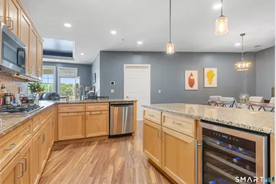 60 Maple Street #32, Branford, CT 06405 - Photo 10