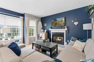 49 Thames Height Ln, Groton, CT 06340 - Photo 2