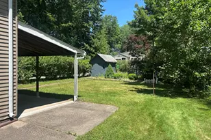 54 Berkshire Rd, West Hartford, CT 06107 - Photo 22