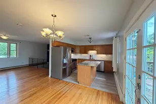 6 Rock St, Milford, CT 06460 - Photo 10