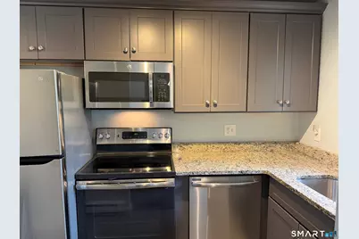 8 Oakwood Avenue #C1, Norwalk, CT 06850 - Photo 8