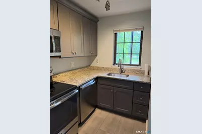 8 Oakwood Avenue #C1, Norwalk, CT 06850 - Photo 10
