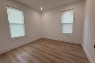 21-23 Elliott St, Hartford, CT 06114 - Photo 8