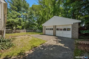 7 Bonville Dr, Montville, CT 06382 - Photo 32