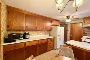 401 Round Hill Rd, Salem, CT 06420 - Photo 14