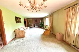 401 Round Hill Rd, Salem, CT 06420 - Photo 6