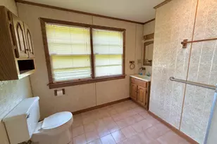 401 Round Hill Rd, Salem, CT 06420 - Photo 26