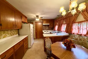 401 Round Hill Rd, Salem, CT 06420 - Photo 12