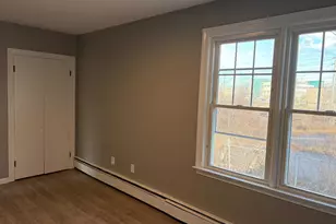 724 Middletown Ave, New Haven, CT 06511 - Photo 6