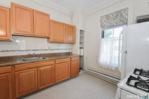 30 Vine St, New Britain, CT 06052 - Photo 16