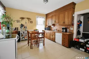 30 Vine St, New Britain, CT 06052 - Photo 22