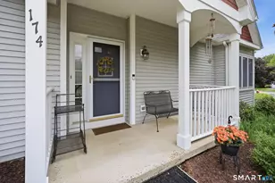174 Thistle Pond Dr, Bloomfield, CT 06002 - Photo 4