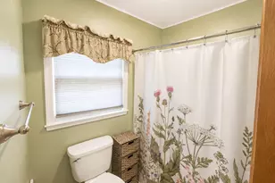 847 Manchester Rd, Glastonbury, CT 06033 - Photo 10