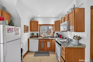 245 Edwards St, New Haven, CT 06511 - Photo 6