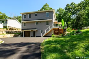 117 Lake Dr, Montville, CT 06370 - Photo 4