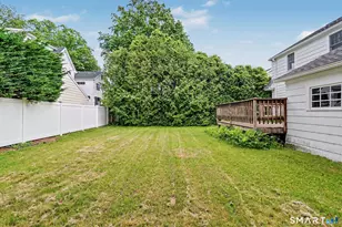 85 Eastlawn St, Fairfield, CT 06824 - Photo 4