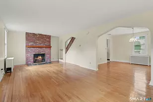 85 Eastlawn St, Fairfield, CT 06824 - Photo 8