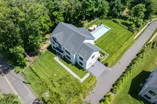 106 Pond Rd, Stamford, CT 06902 - Photo 28