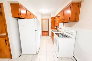 37 Laperle Ave, Plainfield, CT 06374 - Photo 8