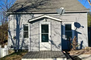 8 Burgeville Ct, Groton, CT 06340 - Photo 2