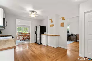 264 Charter Oak St, Manchester, CT 06040 - Photo 6
