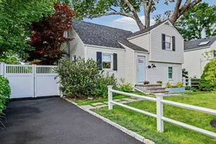 9 Patton Dr, Darien, CT 06820 - Photo 2