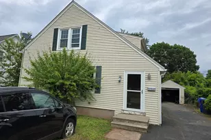 14 Center Ct, Newington, CT 06111 - Photo 2