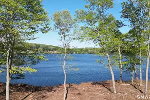 60 Heritage Rd, East Lyme, CT 06333 - Photo 2