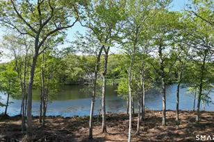 60 Heritage Rd, East Lyme, CT 06333 - Photo 4
