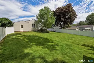 35 Birchwood Square, Stratford, CT 06614 - Photo 6