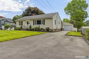 35 Birchwood Square, Stratford, CT 06614 - Photo 2