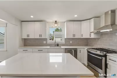 35 Birchwood Square, Stratford, CT 06614 - Photo 18