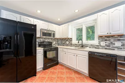 47 Juniper Ridge Drive, Waterbury, CT 06708 - Photo 12