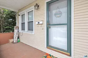 33 Murray St, Ansonia, CT 06401 - Photo 2