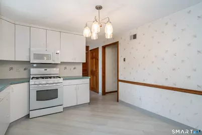 71 Bainton Road, West Hartford, CT 06117 - Photo 12