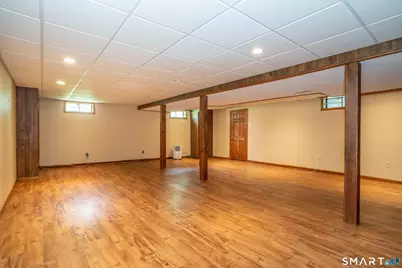 71 Bainton Road, West Hartford, CT 06117 - Photo 32