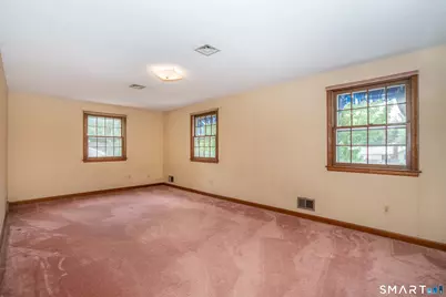 71 Bainton Road, West Hartford, CT 06117 - Photo 26