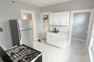 161 Lamberton St, New Haven, CT 06519 - Photo 6