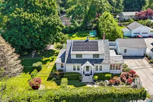 39 Clearview Ave, Danbury, CT 06811 - Photo 2