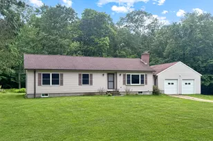 32 Starr Rd, Colchester, CT 06415 - Photo 1