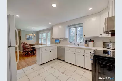 34 Indian Hill Trail, Glastonbury, CT 06033 - Photo 8