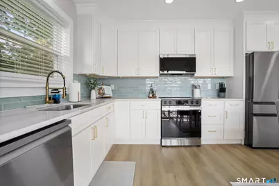 270 Elm Street, Groton, CT 06340 - Photo 14