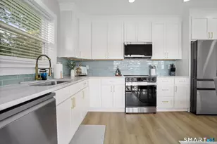 270 Elm St, Groton, CT 06340 - Photo 14